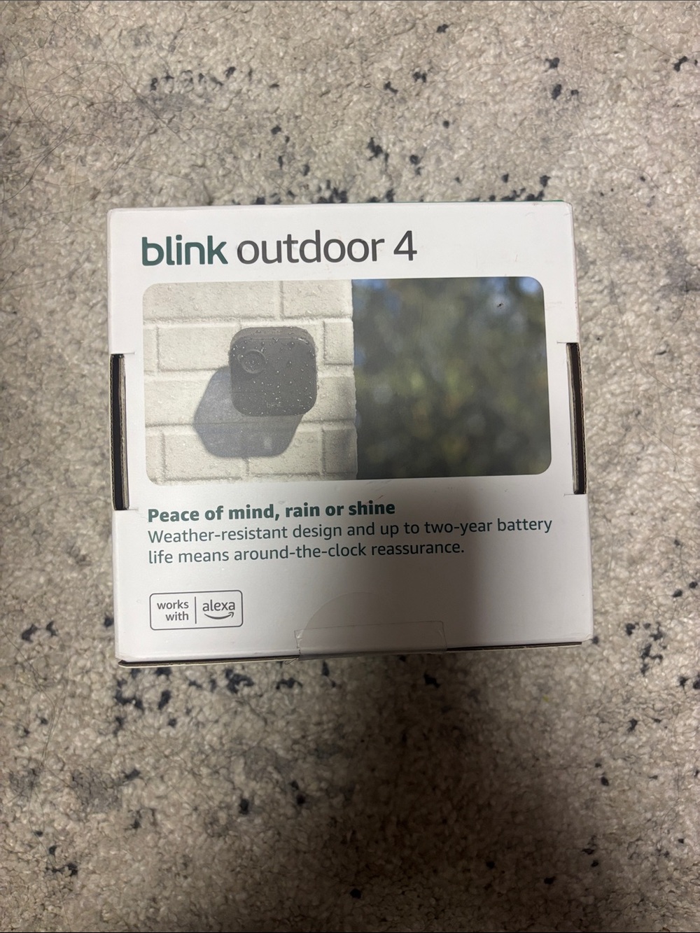 Link Blink Outdoor 4 Security Camera Kit - Black & White - Picture 2 of 4